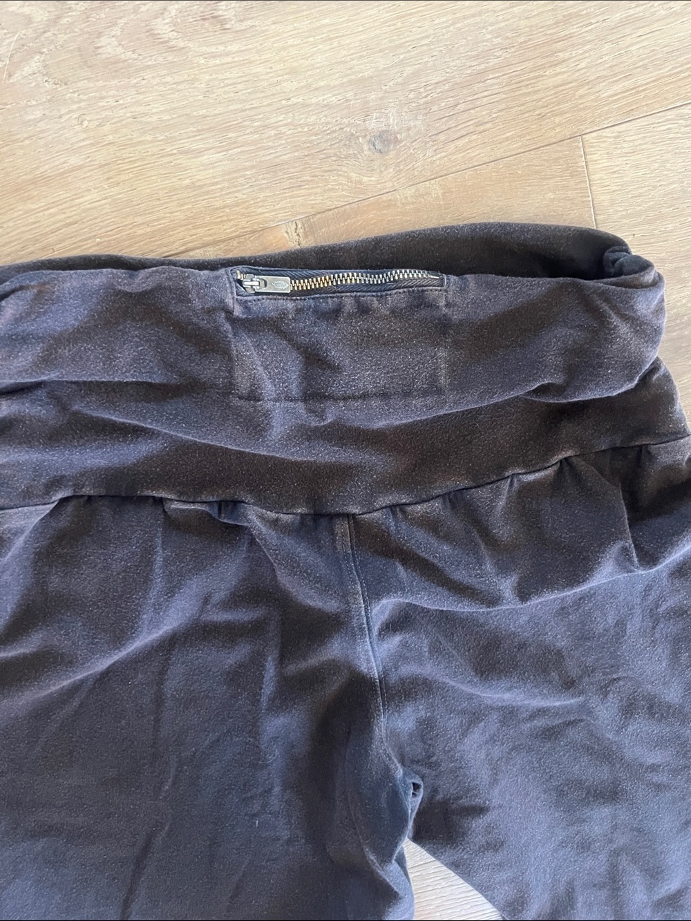 Free People Movement Hot Shot Renewal Pant. Faded Black. Size Small. Cute! - Picture 4 of 5
